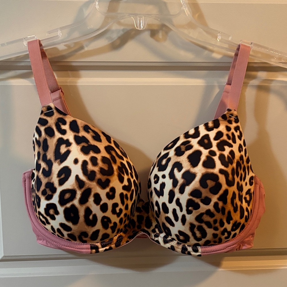 Victorias Secret Leopard Print Wear Everywhere Lightly Lined Bra 34DD